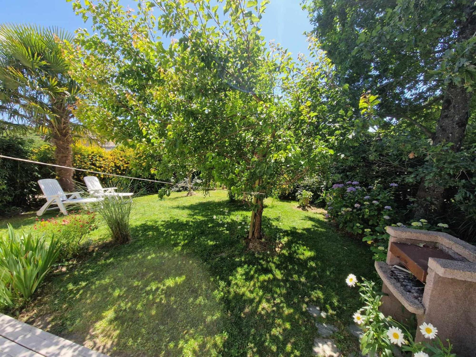 Hameau De La BrelaudièRe Jullouville-les-Pins Exteriör bild